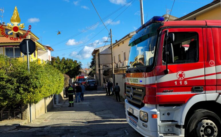 Investito da una fiammata mentre cambia la bombola: grave un uomo a Silanus