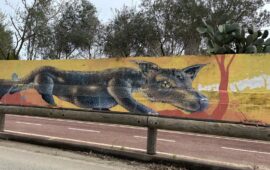 Murale lupo, ingresso Girasole