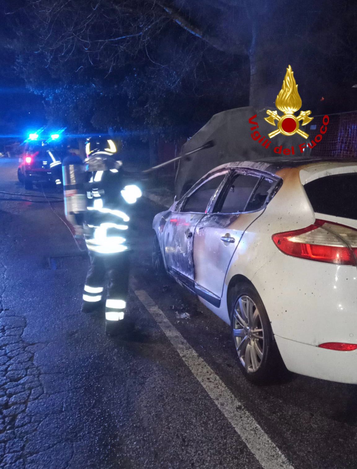 incendio auto a nuoro