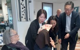 Delegazione giapponese in visita a Osini per studiare la longevità dei centenari