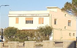 Arbatax, addio al vecchio edificio sede della Compagnia Portuale