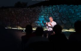 Teatro tra le stelle e memorie millenarie: incanto a Villagrande con Marco Baliani e Lucilla Giagnoni al NurArcheoFestival