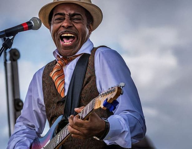 Vasti Jackson Blues