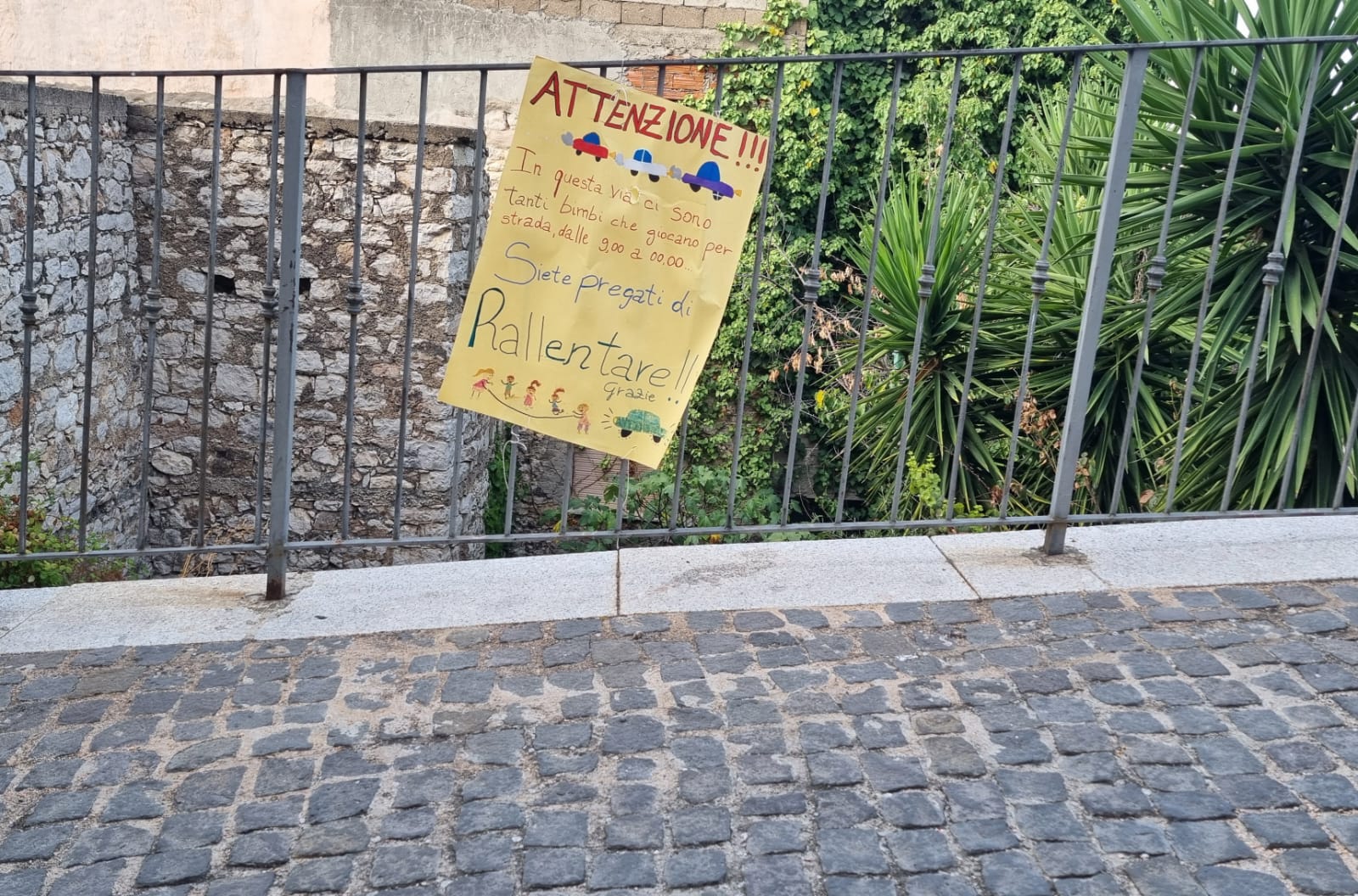 cartello bimbi baunei