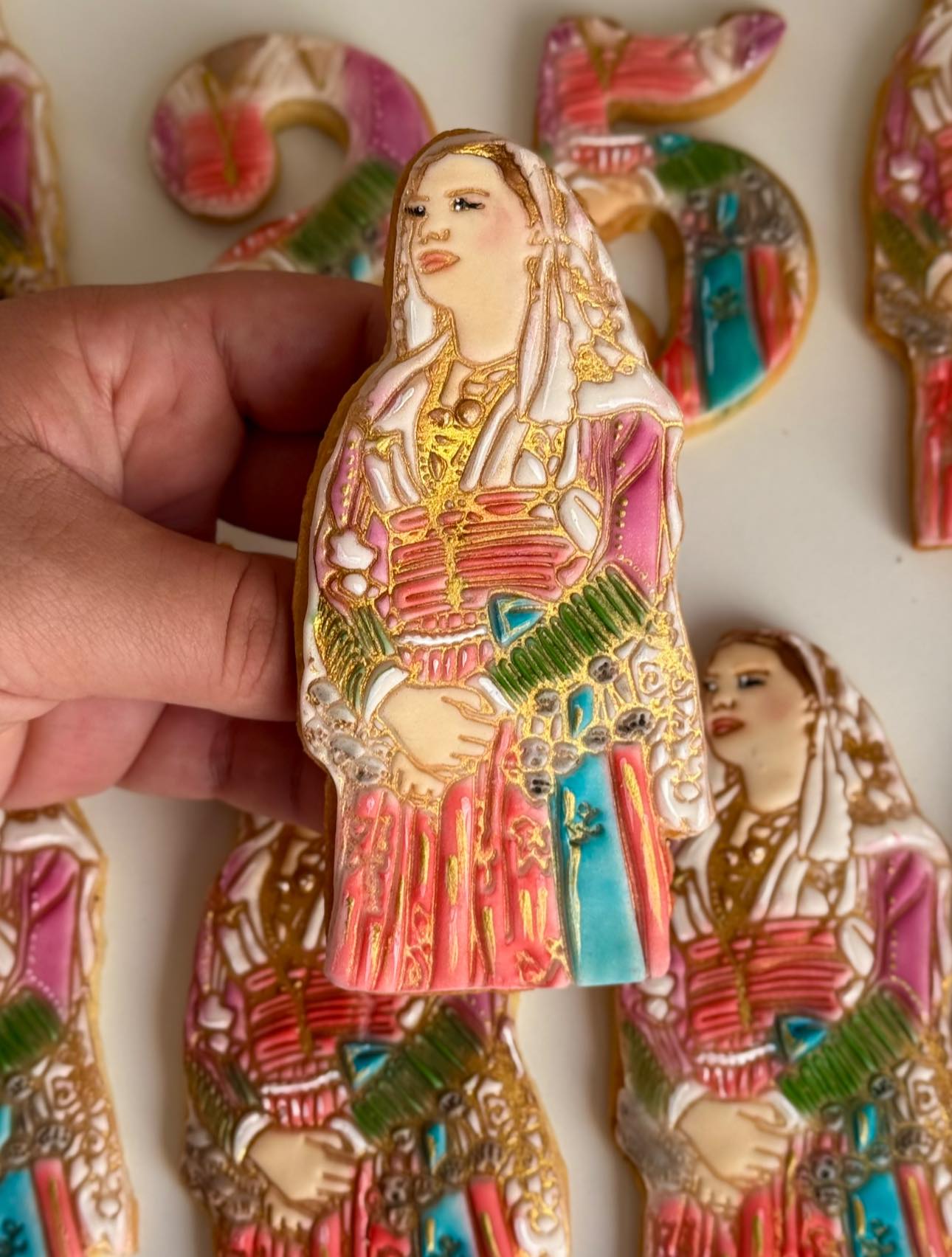 biscotti abito tradizionale sardo