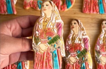 biscotti abito tradizionale sardo