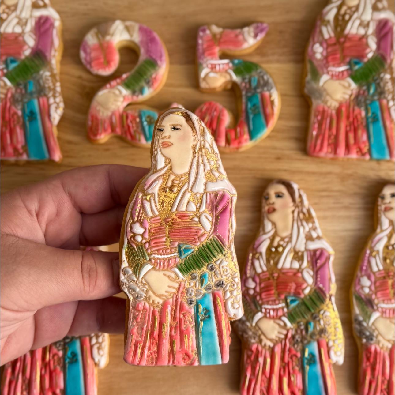 biscotti abito tradizionale sardo