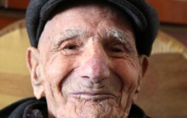 Tanti auguri Tziu Nicolau, 103 anni oggi: «Ogni tanto ho qualche dolorino, sarà l’età!»