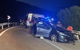 Brutto incidente sulla vecchia SS 125: cinque feriti, uno grave trasportato in elisoccorso