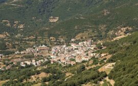 Urzulei, badante kirghisa vittima di bullismo: la comunità si mobilita