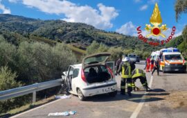 Scontro tra due auto a Jerzu, tre trasportati in ospedale in codice rosso