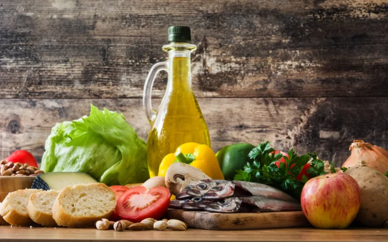 Il segreto della longevità in Sardegna passa dalla tavola: ma cosa mangiano i centenari?