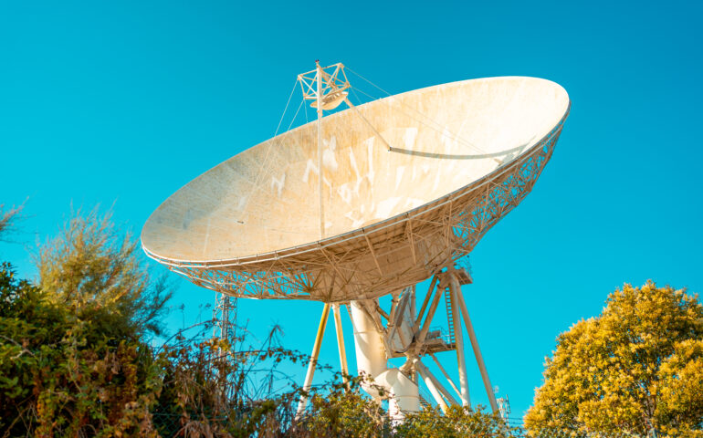 In Sardegna c’è il radiotelescopio più grande d’Europa: sapete dove si trova?