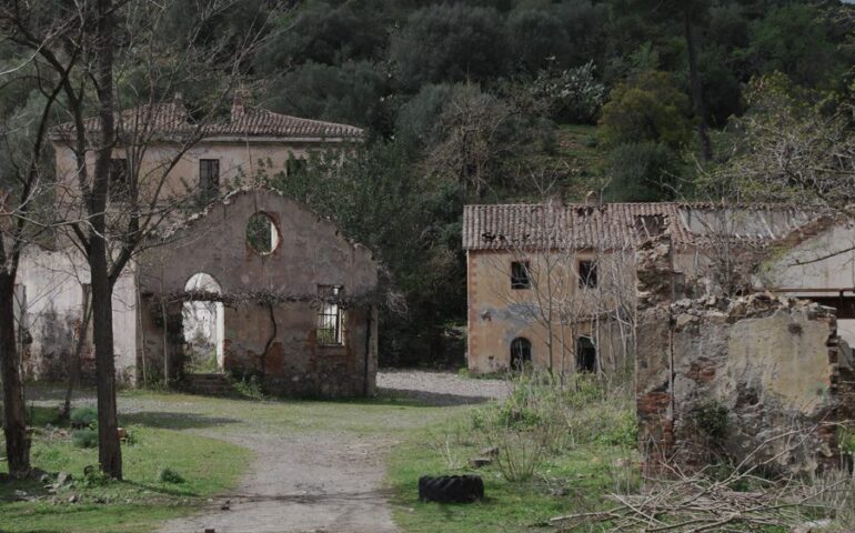 monte narba san vito PH sardegna abbandonata
