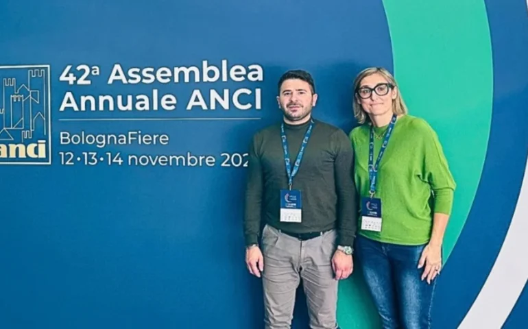 La delegazione di Tortolì alla 42ª Assemblea ANCI: tre giorni di lavori a Bologna