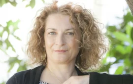 Tortolì: Cristina Caboni, una delle autrici sarde più lette, presenta il nuovo romanzo “La rotta delle stelle”