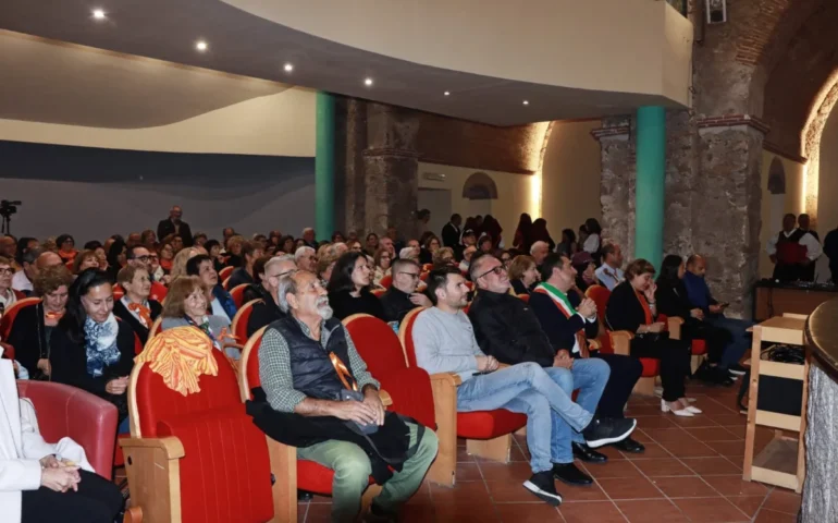 Nuovo appuntamento con il Caffè Letterario: prossimo ospite Michele Viscardi con “Fradis”