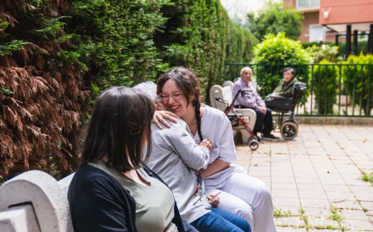 Assistenza familiare più semplice in Ogliastra con il nuovo servizio che trova OSS e badanti