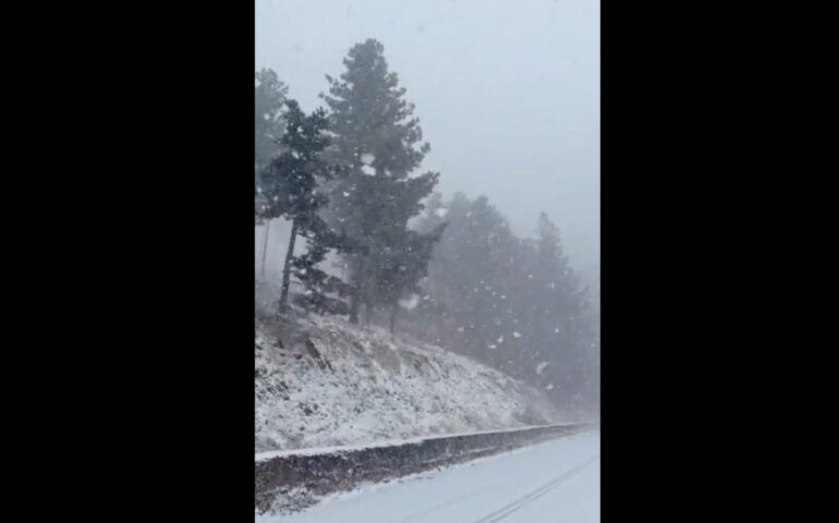 Nevica sul passo di Tascusì (Matteo Tidili)