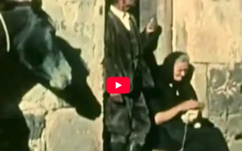 (VIDEO) Un documentario del 1953 racconta gli abiti tradizionali dell’entroterra sardo