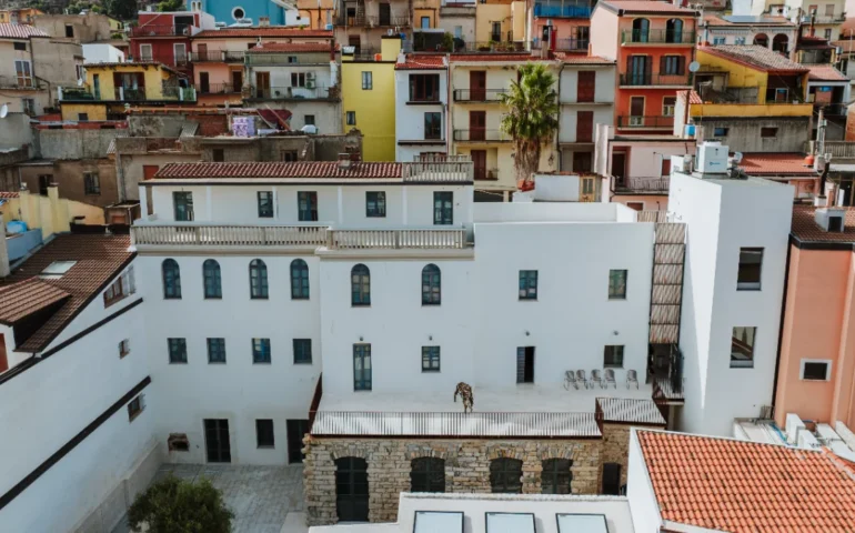 Legarti: nuove esplorazioni a Ulassai: le residenze di Ciriaco Campus e Luca Spano