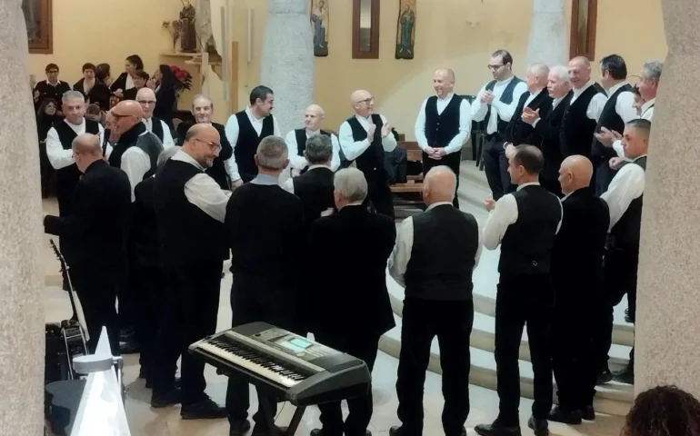 Musica e solidarietà: Tortolì in Coro raccoglie 1.400 euro per la Croce Verde