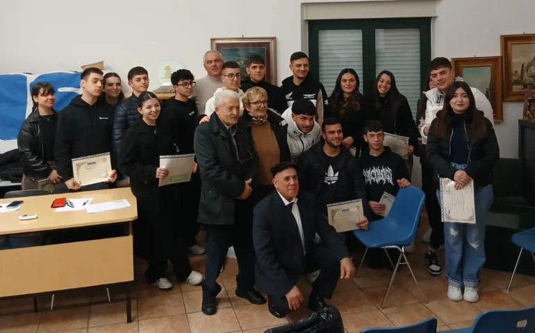 Lanusei, l’Avis premia i giovani meritevoli tra studio e impegno nel dono del sangue