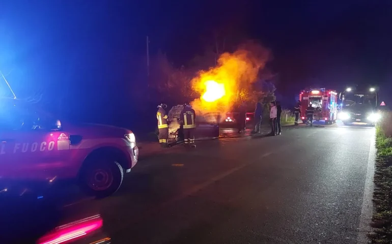 auto incendiata a lotzorai
