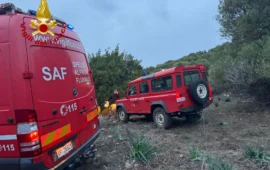 Oliena, va a cercare funghi, cade e si ferisce: donna soccorsa da Vigili del Fuoco e eliambulanza