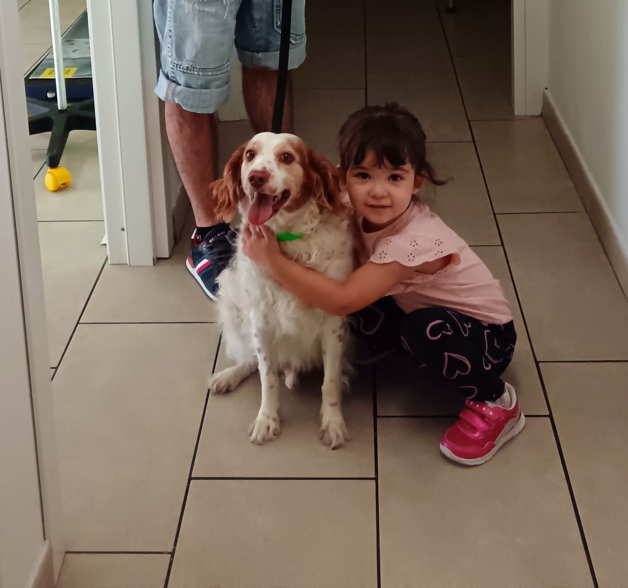 yvette, piccola volontaria sarda