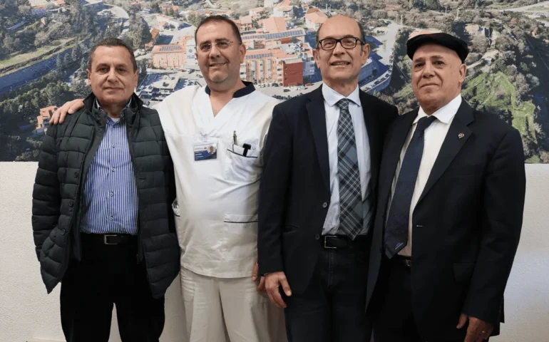 Lanusei, un gesto concreto di vicinanza all’ospedale: 20 smart TV donate ai reparti di degenza