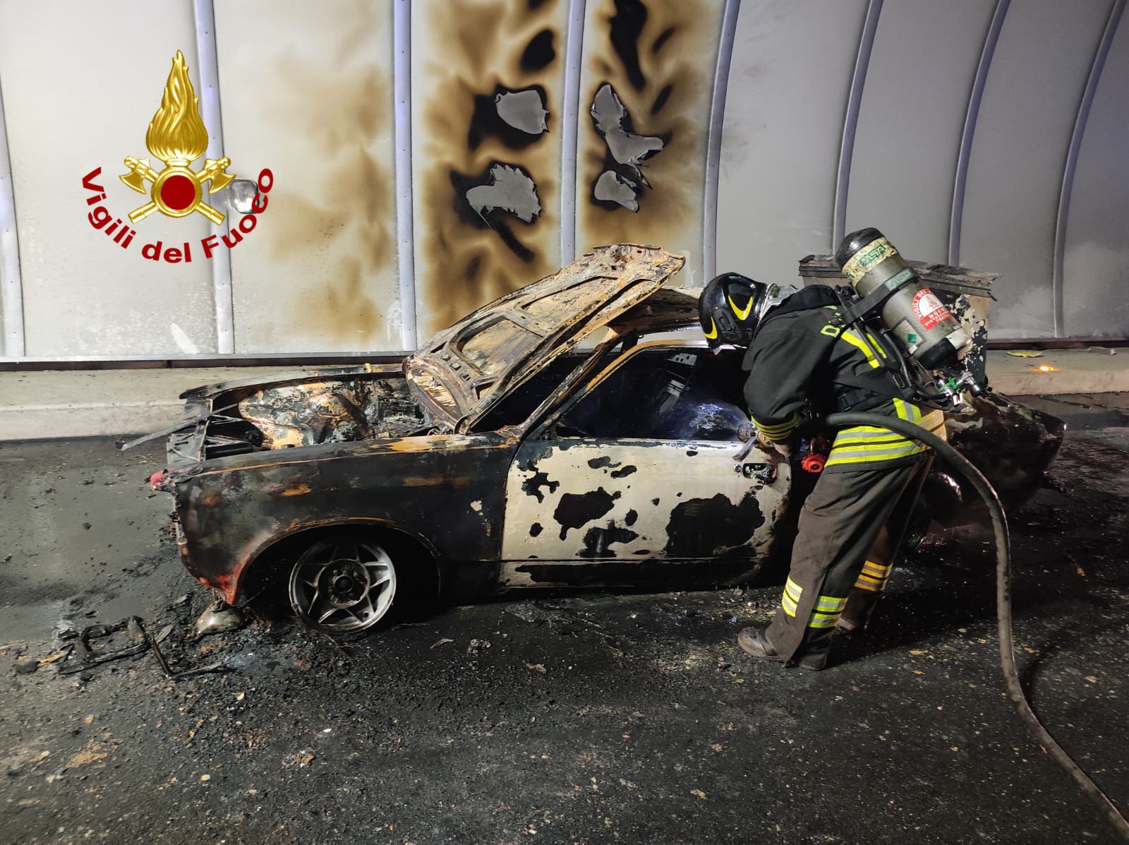 auto incendiata a siniscola