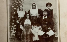 Siniscola 1903, il meraviglioso scatto d’epoca del fotografo itinerante Alfredo Mastrocinque