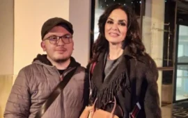 Lanusei, Maria Grazia Cucinotta incanta il pubblico del Tonio Dei con “La moglie fantasma”