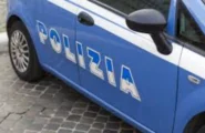 Paura a Olbia: bomba esplosa davanti a un negozio di autoricambi in via Mincio: indaga la Polizia