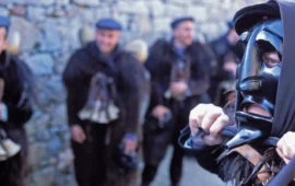 Il rito ancestrale di Mamoiada conquista l’Italia: è tra i sette carnevali più amati del 2026