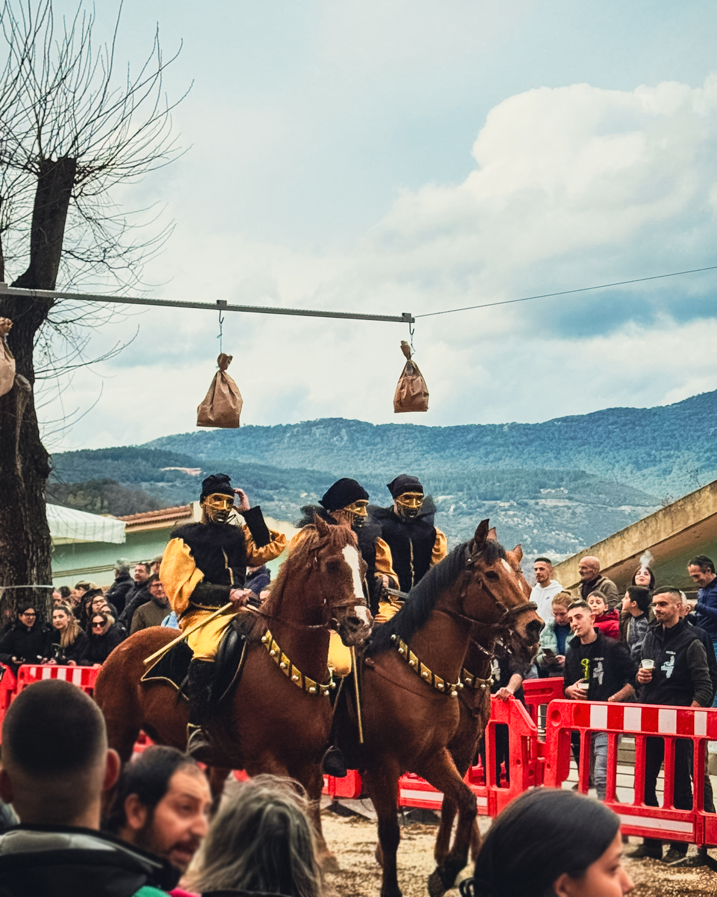 lanusei pentolaccia a cavallo