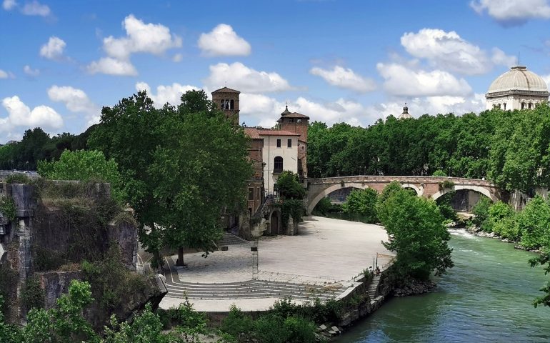 Lo sapevate? L’Isola Tiberina è la più piccola isola abitata al Mondo