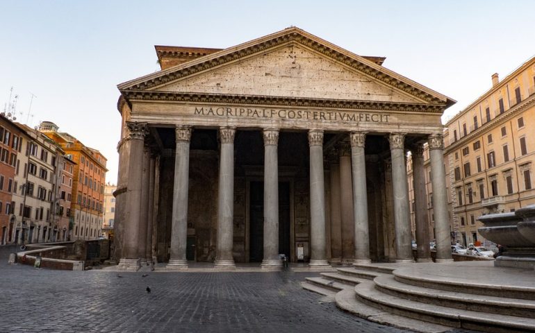 Lo sapevate? Le colonne del Pantheon di Roma sono costruite con il granito delle cave sarde di Capo Testa