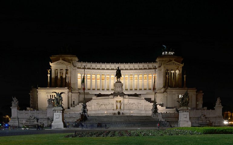 Lo sapevate? L’Altare della Patria viene scherzosamente definito dai Romani “macchina da scrivere”