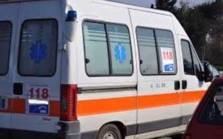 Tragedia sulla strada, positivo all’alcol test travolge due donne: una è morta