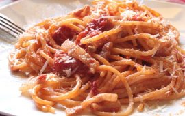La ricetta Vistanet di oggi: spaghetti all’Amatriciana, un classico della tradizione romana