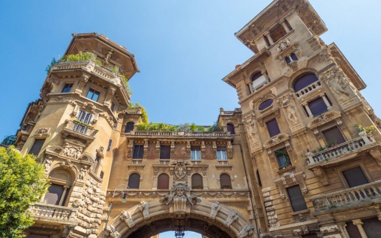 Monumenti romani: le forme fantastiche degli edifici nell’incredibile quartiere Coppedè