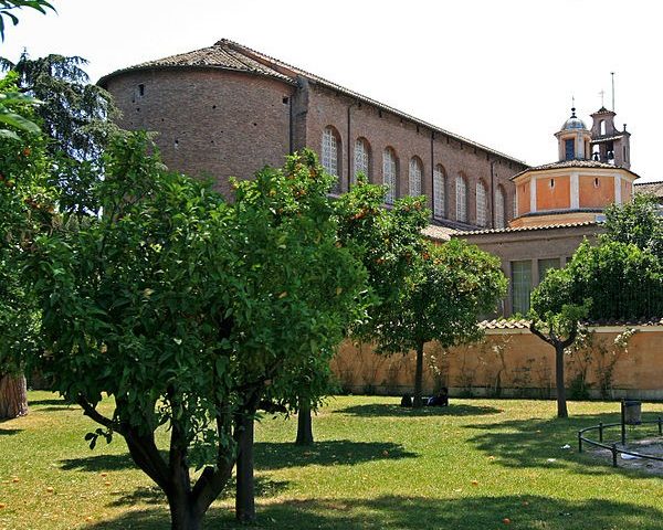 Lo sapevate? Nel convento di Santa Sabina c’è un arancio che piantò San Domenico in persona