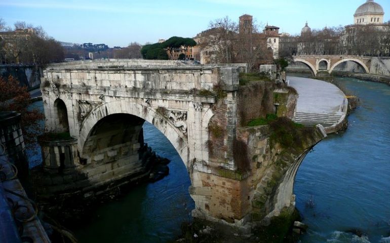 Lo sapevate? Perché il Ponte Rotto è ridotto così?