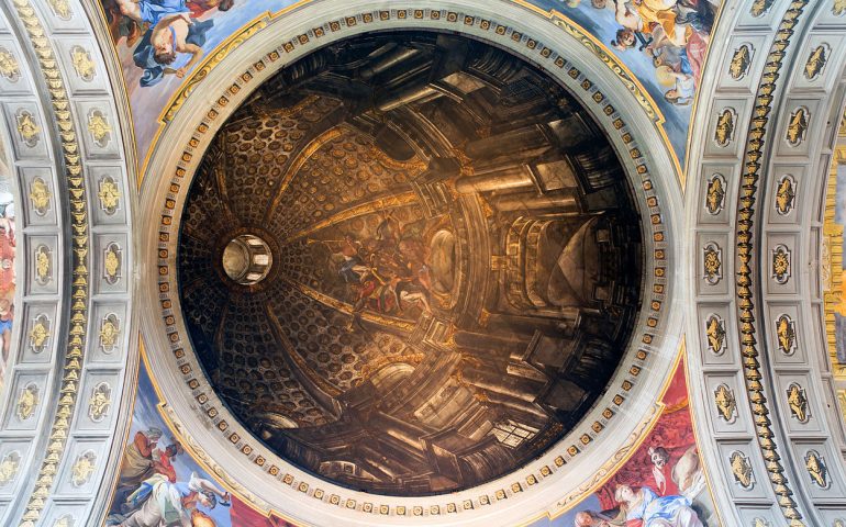La cupola che si vede ma non c'è
