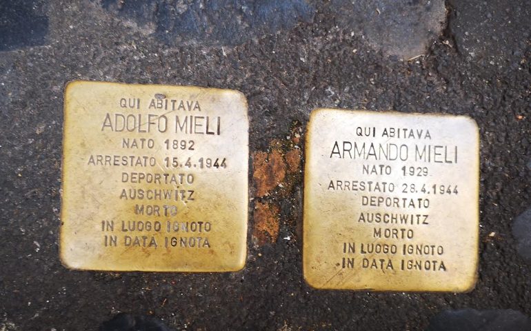Sampietrini della memoria a Roma. Inciampare nel ricordo per non dimenticare gli orrori del nazismo