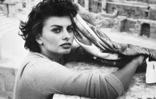 Lo sapevate? Sophia Loren, pur essendo un simbolo della napoletanità, è nata a Roma