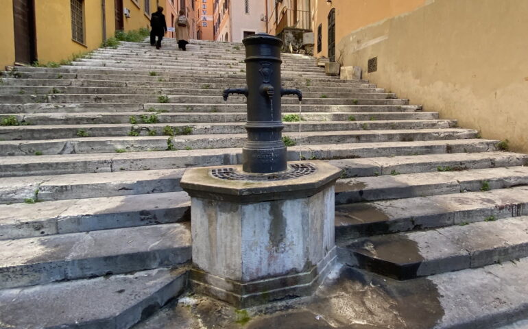 Un elemento molto amato a Roma: le fontanelle pubbliche, i celeberrimi “nasoni”