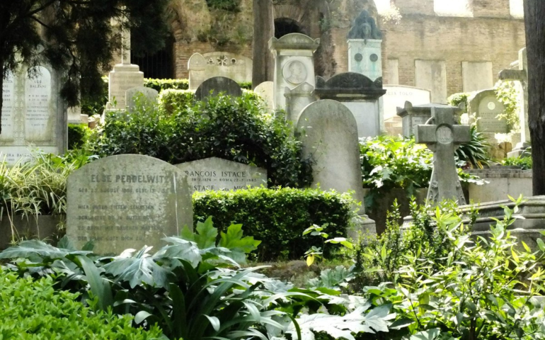 Tutti i personaggi famosi sepolti al Cimitero Acattolico